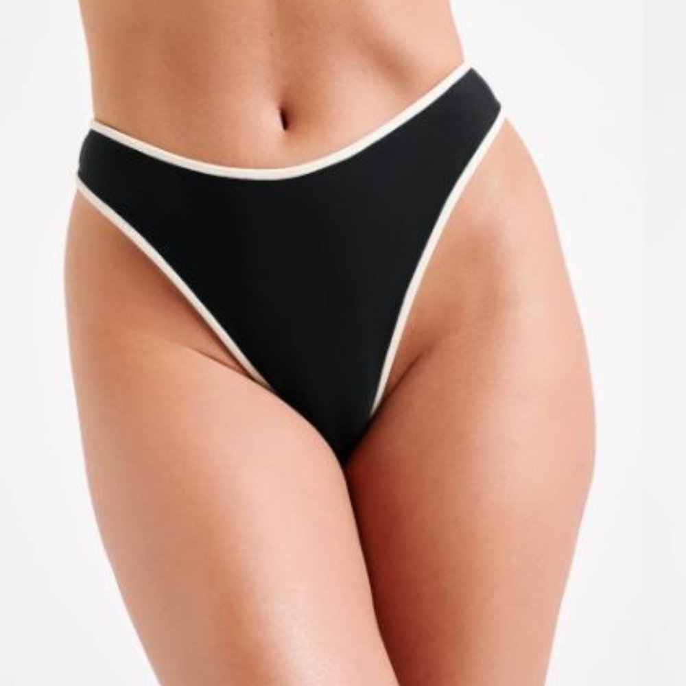 SOLD MESHKI - Leandra Recycled Contrast Bikini Bottom - Black - S